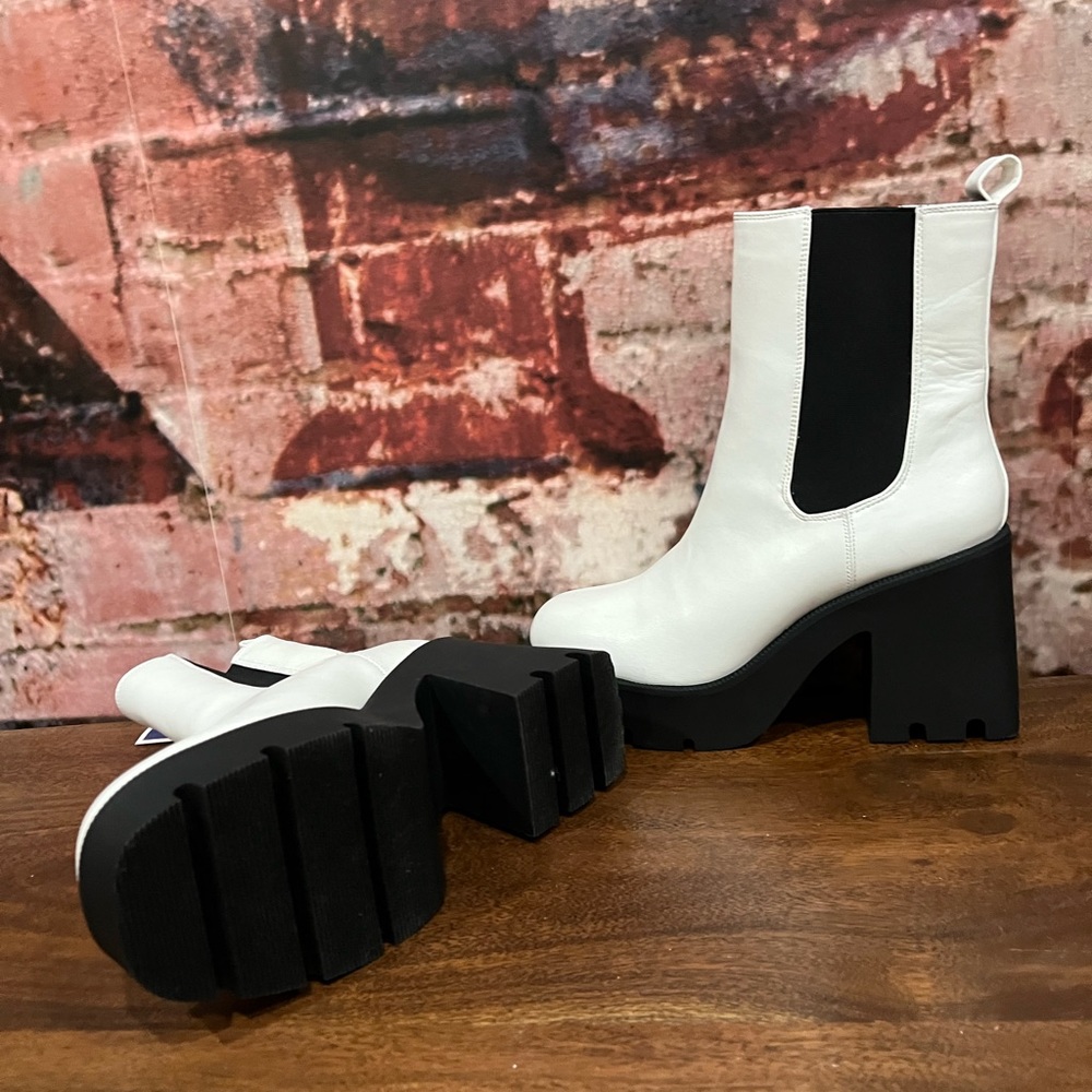 NEW MADDEN GIRL WHITE CHELSEA BOOTS - Picture 6 of 10